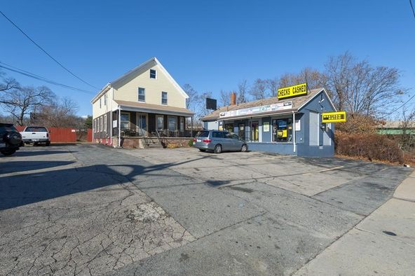 1039 Washington St, Attleboro, MA 02703
